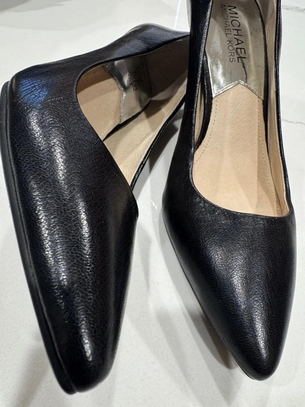 Michael Kors Black Leather Pointed Toe Stiletto Pumps - Picture 4 of 9